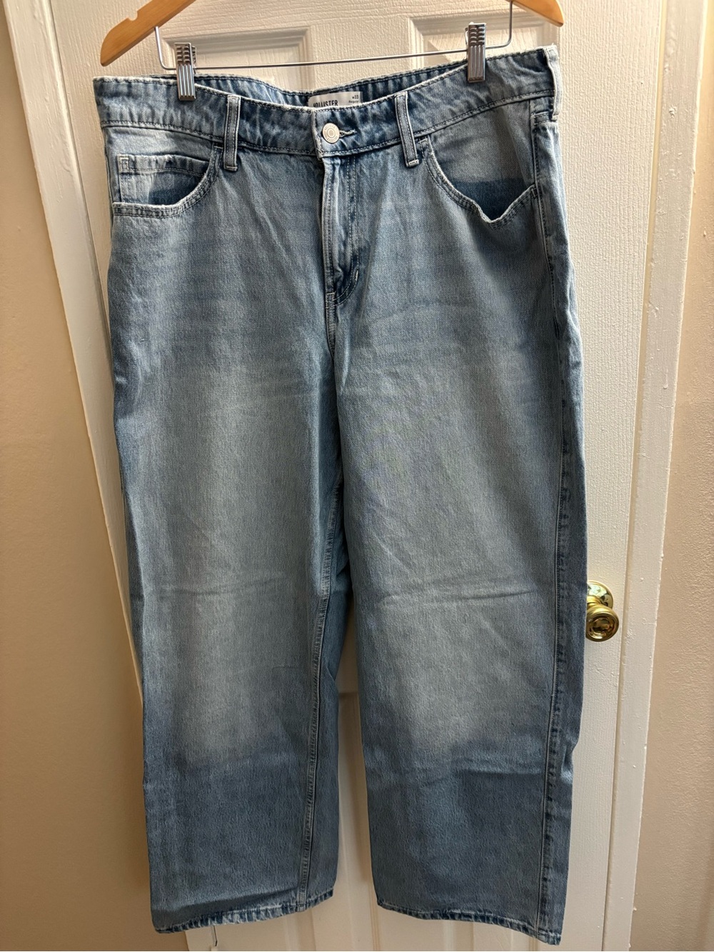Hollister Light Blue High-Rise Women's Jeans